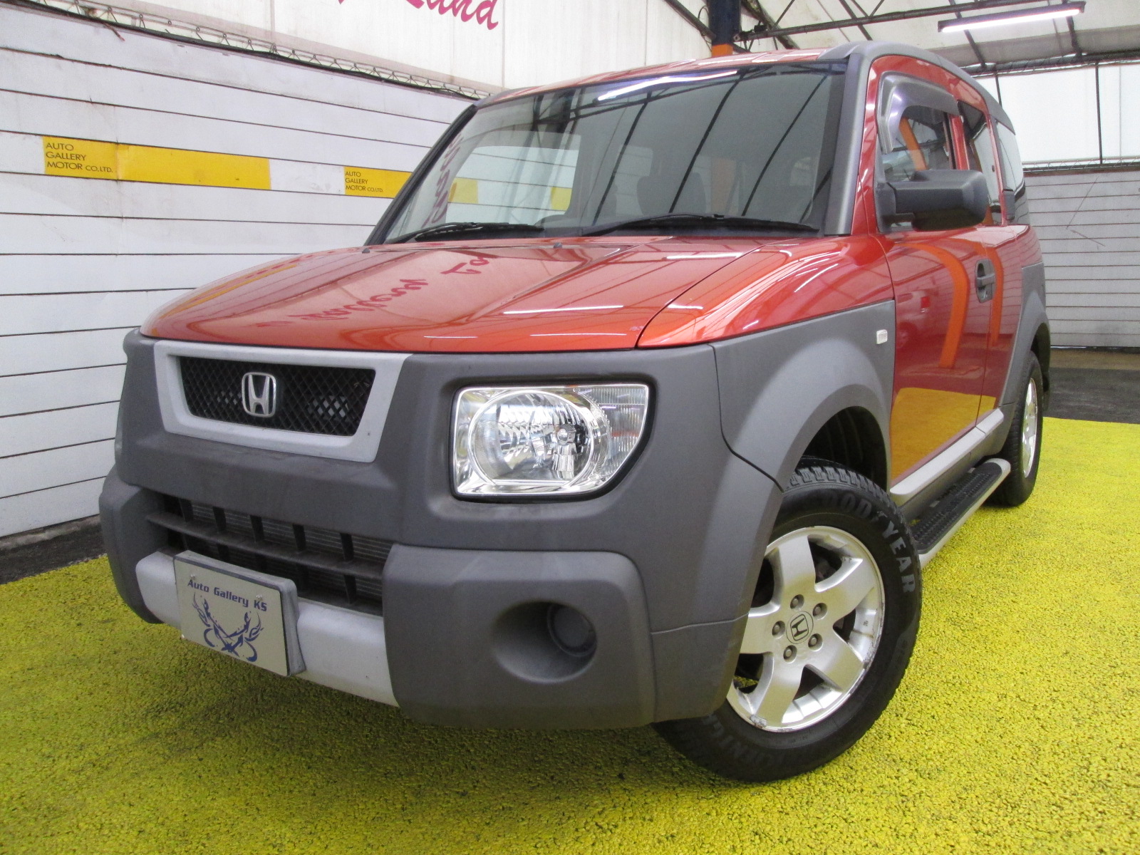 エレメント　ベースグレード4WD　HIDライト　純正アルミ　